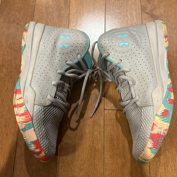 Boys Under Armor High Top Sneakers Size 6.5! VGUC! 🎉 - Picture 6 of 8